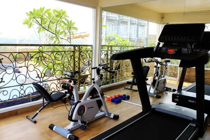 Legok: Sapphire Sky Hotel BSD City
