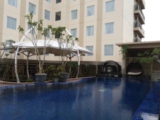 Legok: Sapphire Sky Hotel BSD City