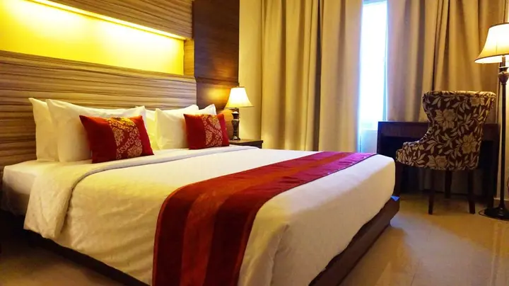Legok: Sapphire Sky Hotel BSD City