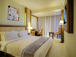 Legok: Sapphire Sky Hotel BSD City