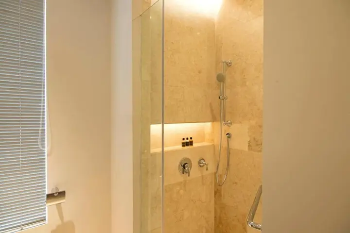 Маланг: The Shalimar Boutique Hotel