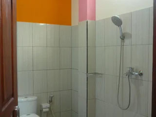Бунутан: Cest Bon Homestay 1