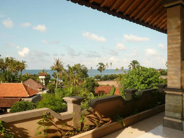 Бунутан: Cest Bon Homestay 2