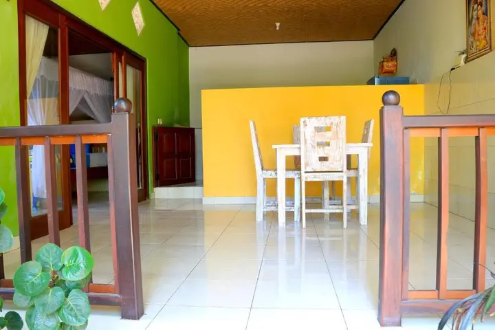 Бунутан: Cest Bon Homestay 2