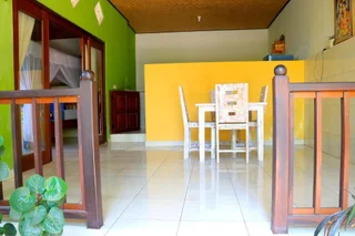 Бунутан: Cest Bon Homestay 2