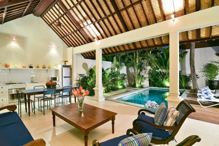 Кута: Villa Merah Seminyak