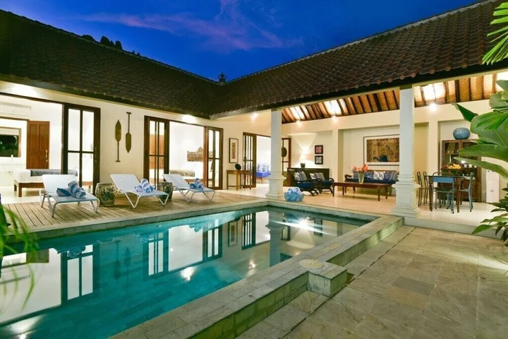 Кута: Villa Merah Seminyak