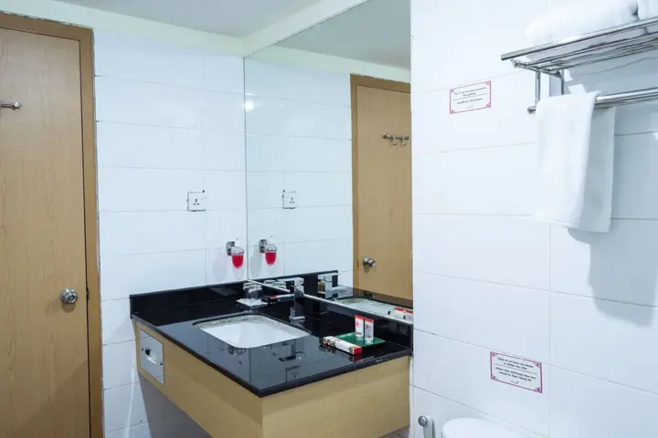 Батам: OYO 666 D' Grande Hotel Batam
