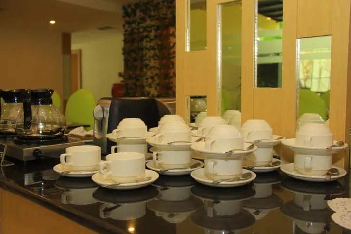 Батам: OYO 666 D' Grande Hotel Batam