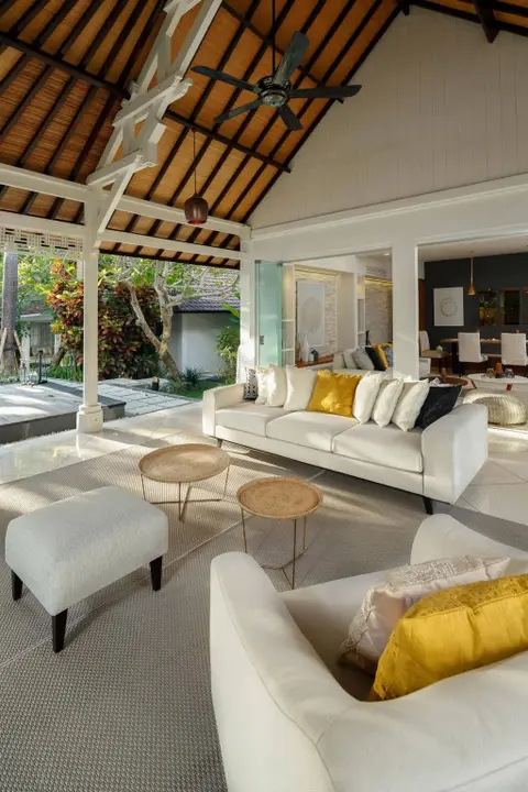 Чангу: Andaru Villa Umalas