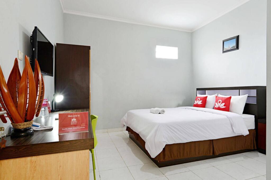 Батуретно: ZEN Rooms Godean