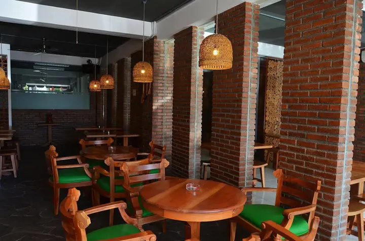 Сурабая: ZEN Rooms Raya Rungkut