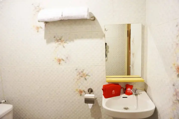 Сурабая: ZEN Rooms Raya Rungkut