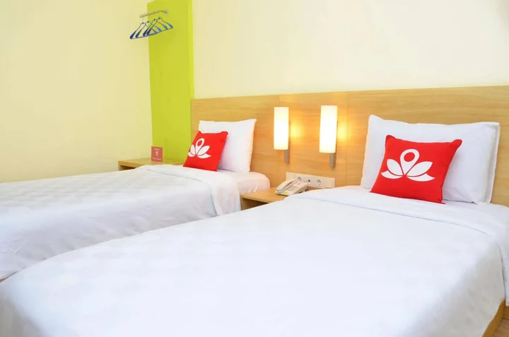 Сурабая: ZEN Rooms Raya Rungkut