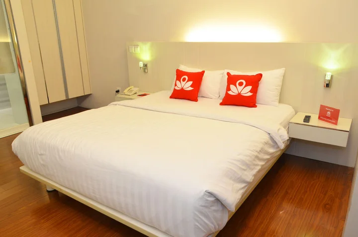 Сурабая: Zen Rooms Manyar Kertoarjo