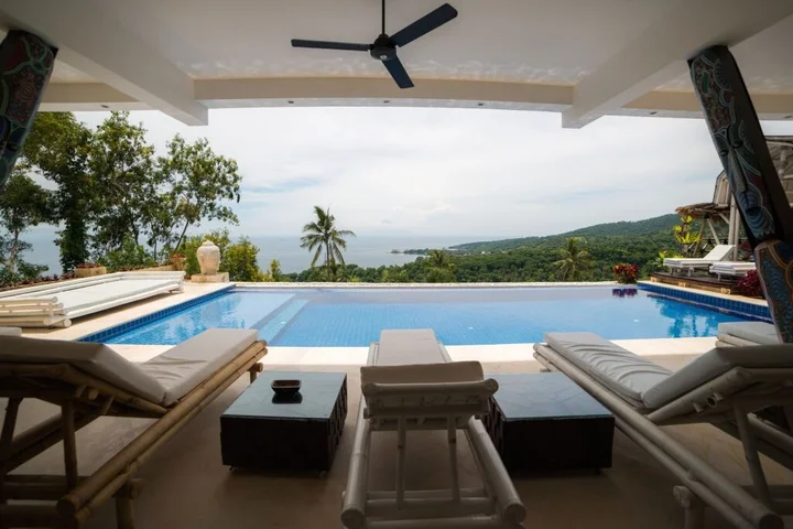Матарам: Villa Umbrella