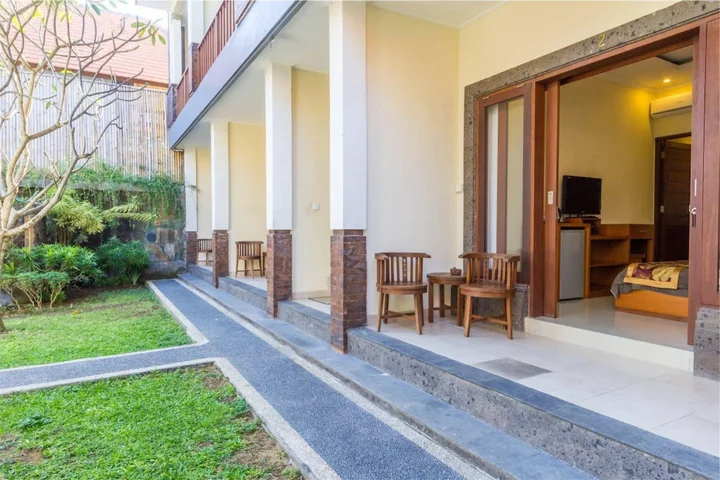 Чангу: RedDoorz @ Tegal Sari Berawa