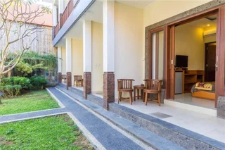 Чангу: RedDoorz @ Tegal Sari Berawa