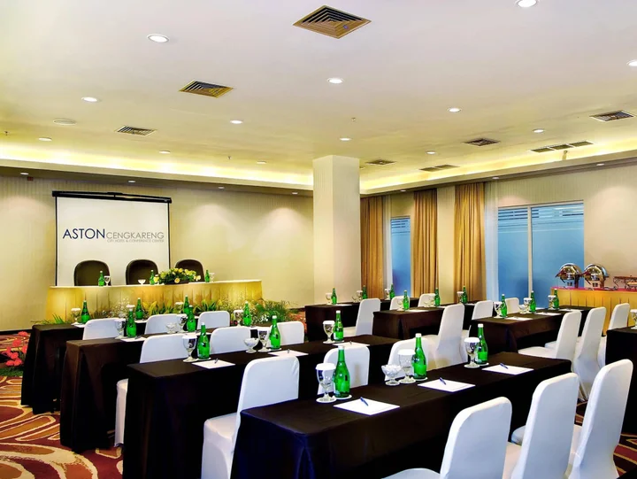 Джакарта: Royal Palm Hotel & Conference Center Cengkareng
