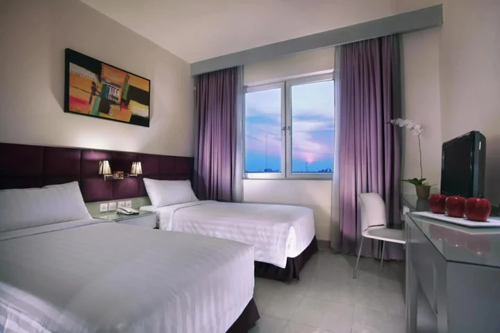 Джакарта: Royal Palm Hotel & Conference Center Cengkareng