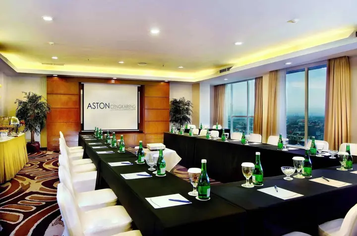 Джакарта: Royal Palm Hotel & Conference Center Cengkareng