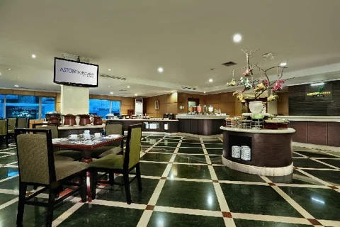 Бандунг: Отель Aston Tropicana