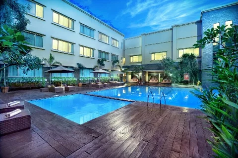 Бандунг: Отель Aston Tropicana