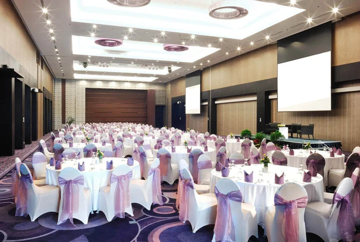 Бандунг: Holiday Inn Bandung Pasteur by IHG