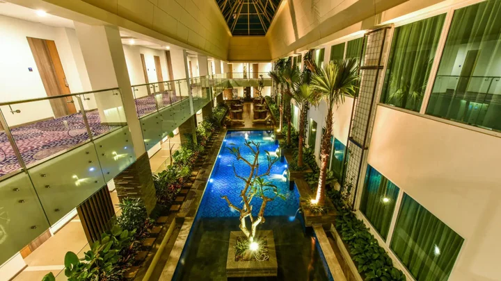 Бандунг: Holiday Inn Bandung Pasteur by IHG