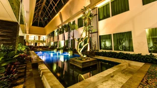 Бандунг: Holiday Inn Bandung Pasteur by IHG