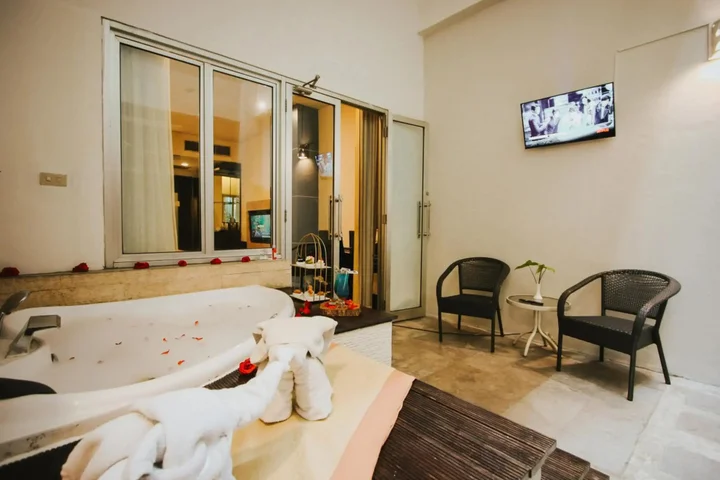 Бандунг: Golden Flower Hotel Bandung