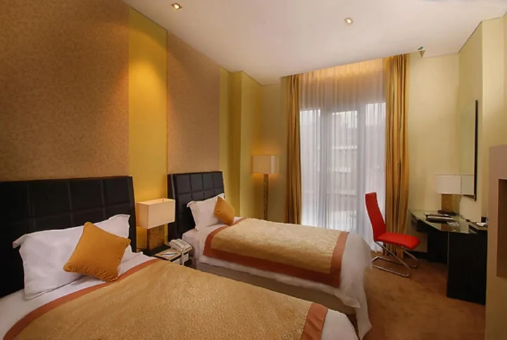 Бандунг: Golden Flower Hotel Bandung