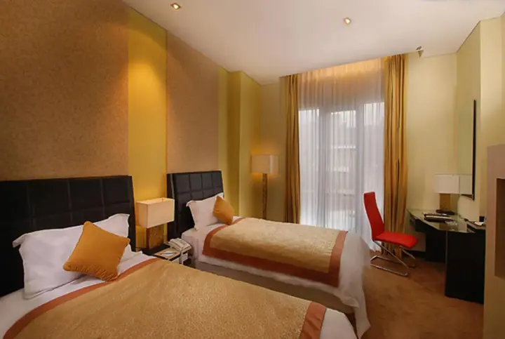 Бандунг: Golden Flower Hotel Bandung