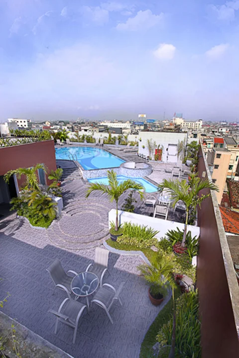 Бандунг: Golden Flower Hotel Bandung