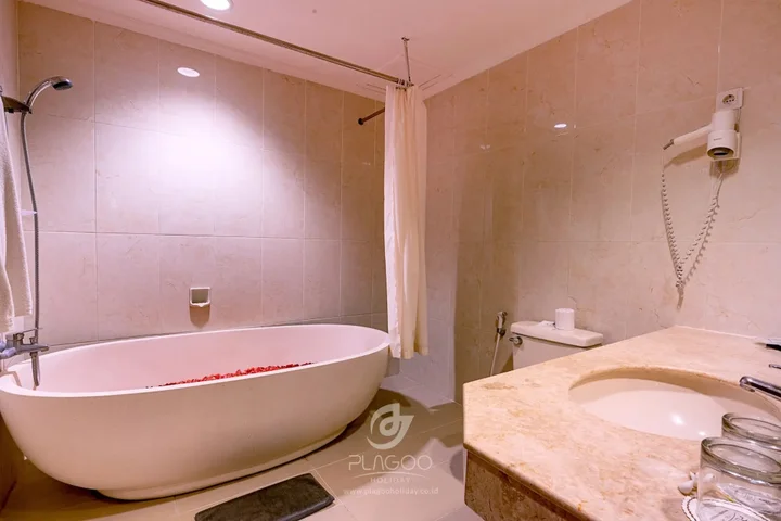 Беноа: Plagoo Holiday Hotel