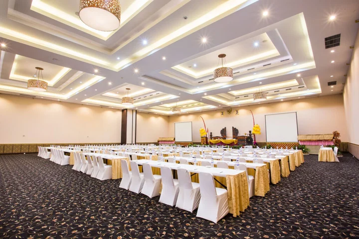 Беноа: Plagoo Holiday Hotel