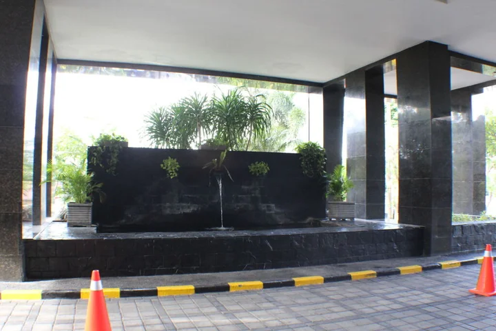 Сурабая: Hotel Santika Pandegiling Surabaya