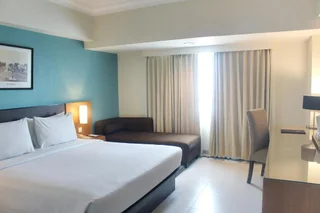 Сурабая: Hotel Santika Pandegiling Surabaya