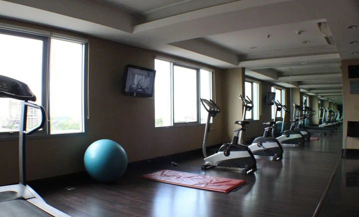 Сурабая: Hotel Santika Pandegiling Surabaya
