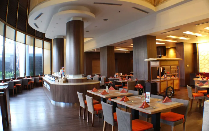 Сурабая: Hotel Santika Pandegiling Surabaya