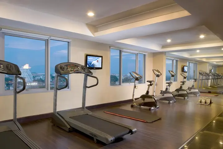 Сурабая: Hotel Santika Pandegiling Surabaya
