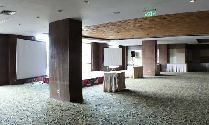 Сурабая: Hotel Santika Pandegiling Surabaya
