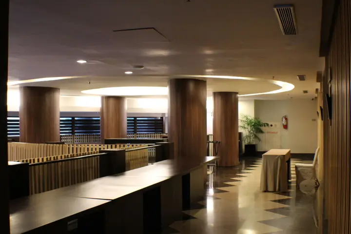 Сурабая: Hotel Santika Pandegiling Surabaya