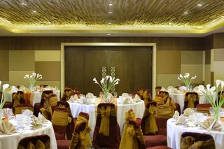Сурабая: Hotel Santika Pandegiling Surabaya