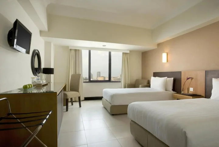Сурабая: Hotel Santika Pandegiling Surabaya