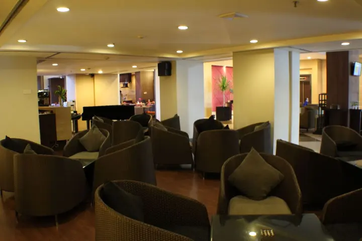 Сурабая: Hotel Santika Pandegiling Surabaya