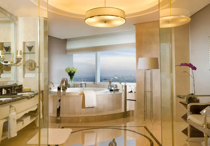 Джакарта: The Ritz-Carlton Jakarta, Pacific Place