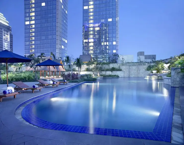 Джакарта: The Ritz-Carlton Jakarta, Pacific Place