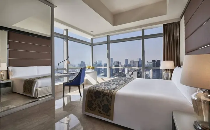 Джакарта: The Ritz-Carlton Jakarta, Pacific Place