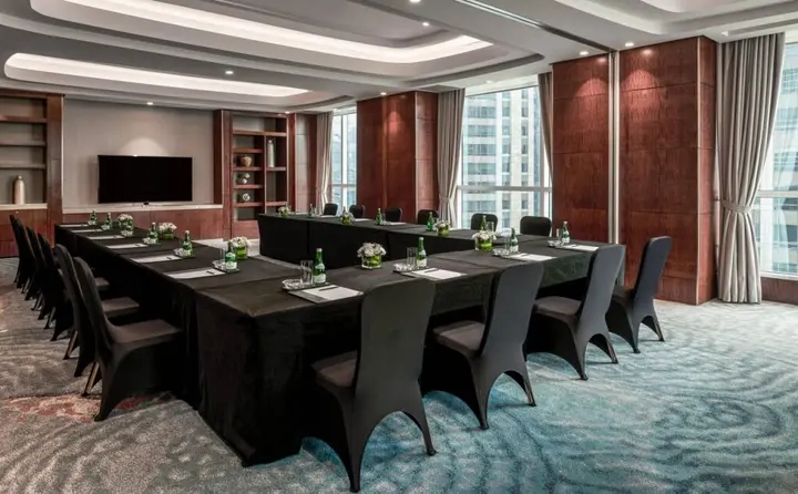 Джакарта: The Ritz-Carlton Jakarta, Pacific Place